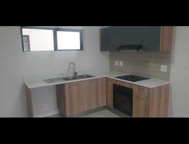 2 BEDROOM PROPERTY TO RENT IN GREENBAY ECO ESTATE